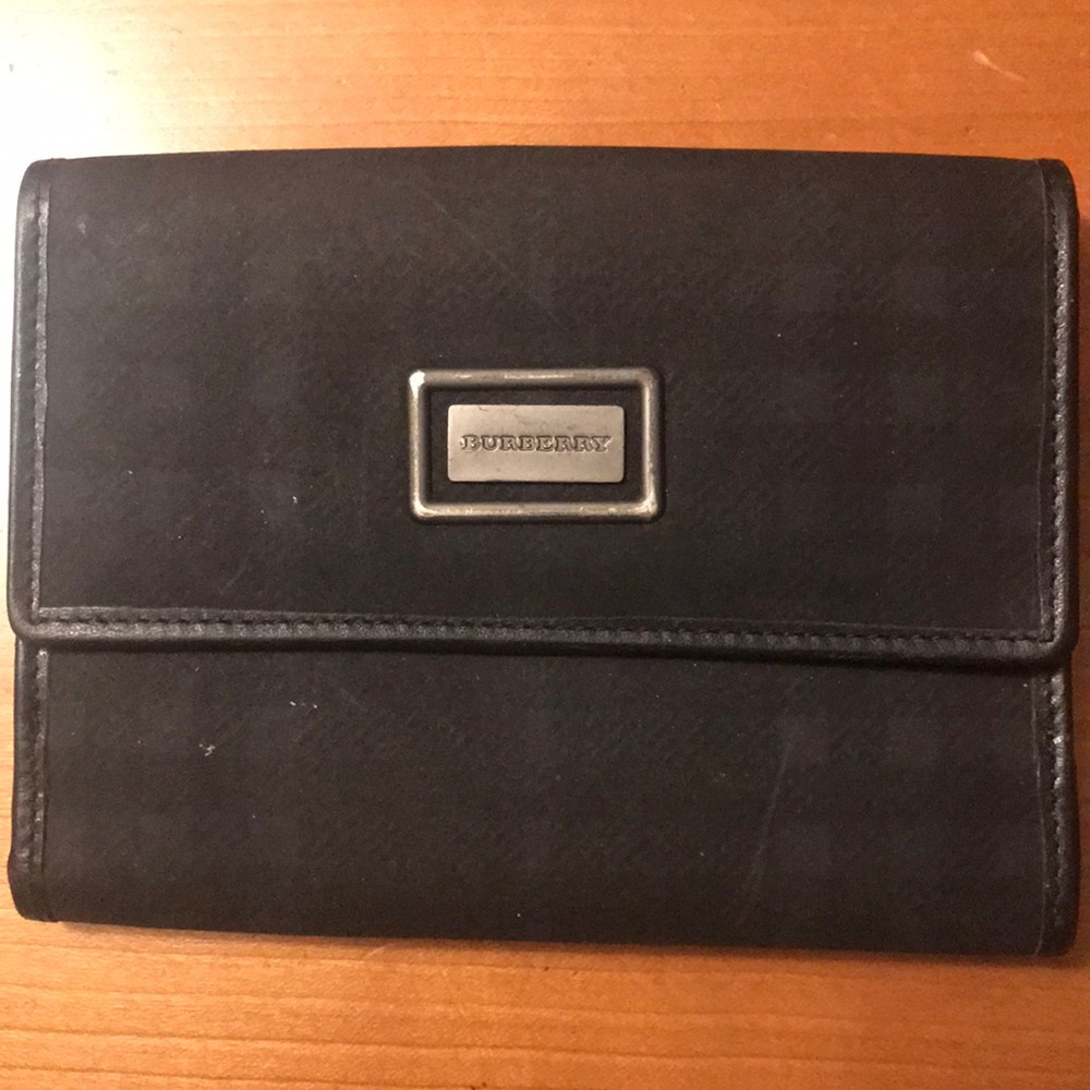 Burberry next plaid bifold wallet